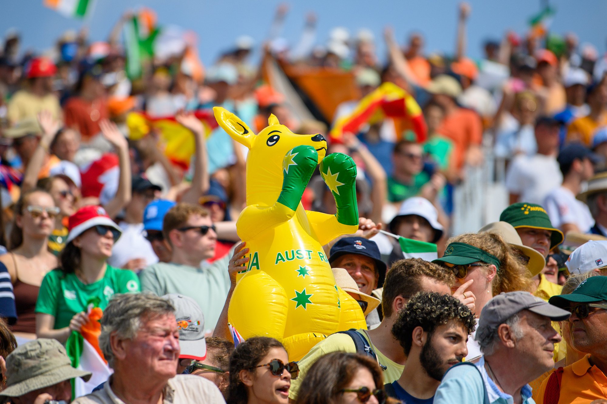Australians connect with Rowsellas as Paris Games inspires Aussie pride ...